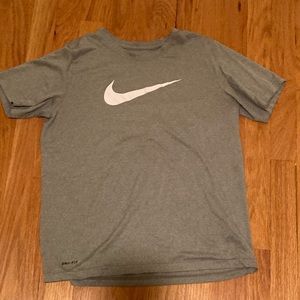 Nike tee